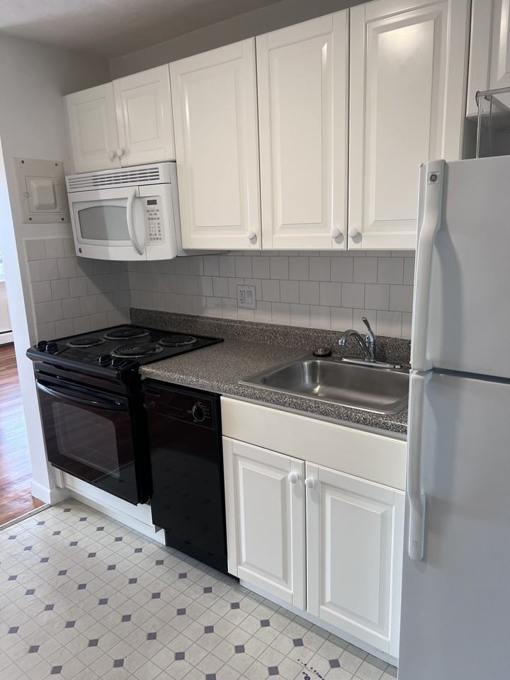 6 Gilson Rd #42 - Photo 2 of 10