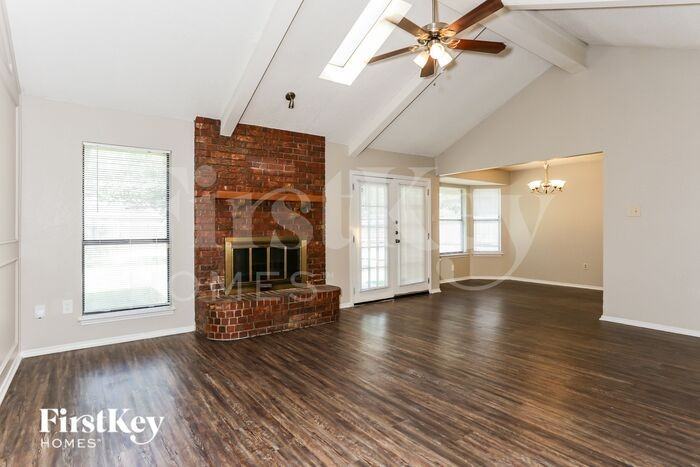 601 Betsy Ross Dr - Photo 2 of 17