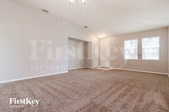 1080 Clearpointe Way - Photo 3 of 15