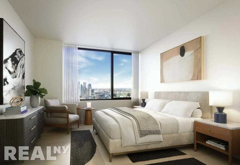 Commercial Street #4003N - Photo 3 of 5