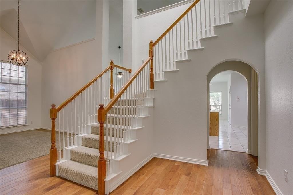 4503 Risinghill Drive - Photo 4 of 38