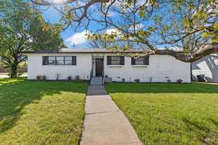 4801 Selkirk Dr - Photo 1 of 1