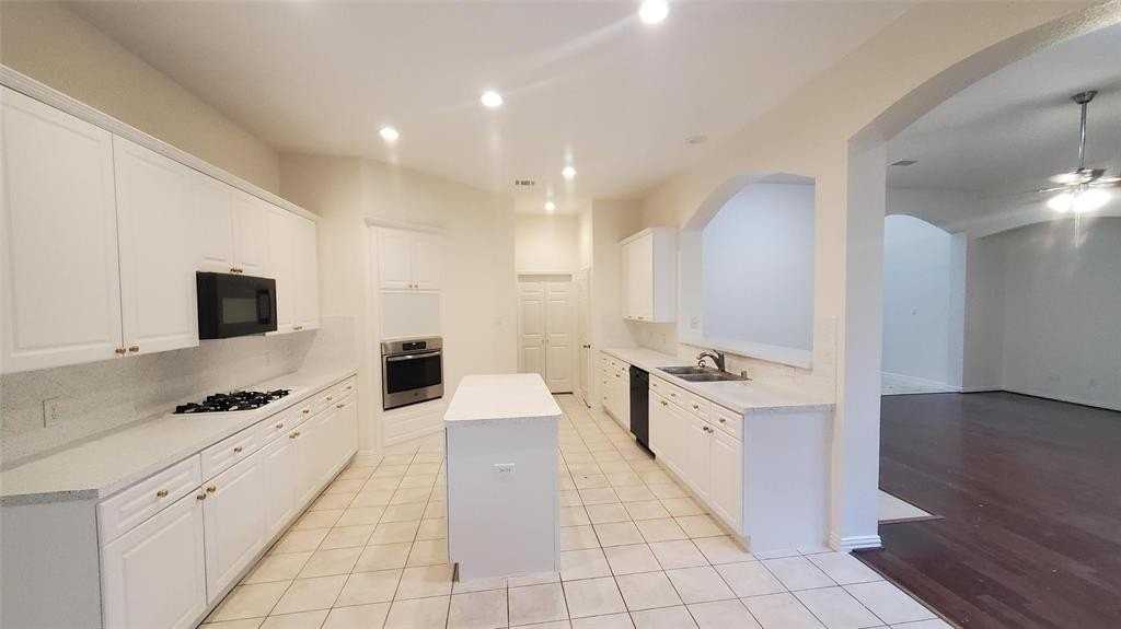 3503 Marchwood Dr - Photo 5 of 12