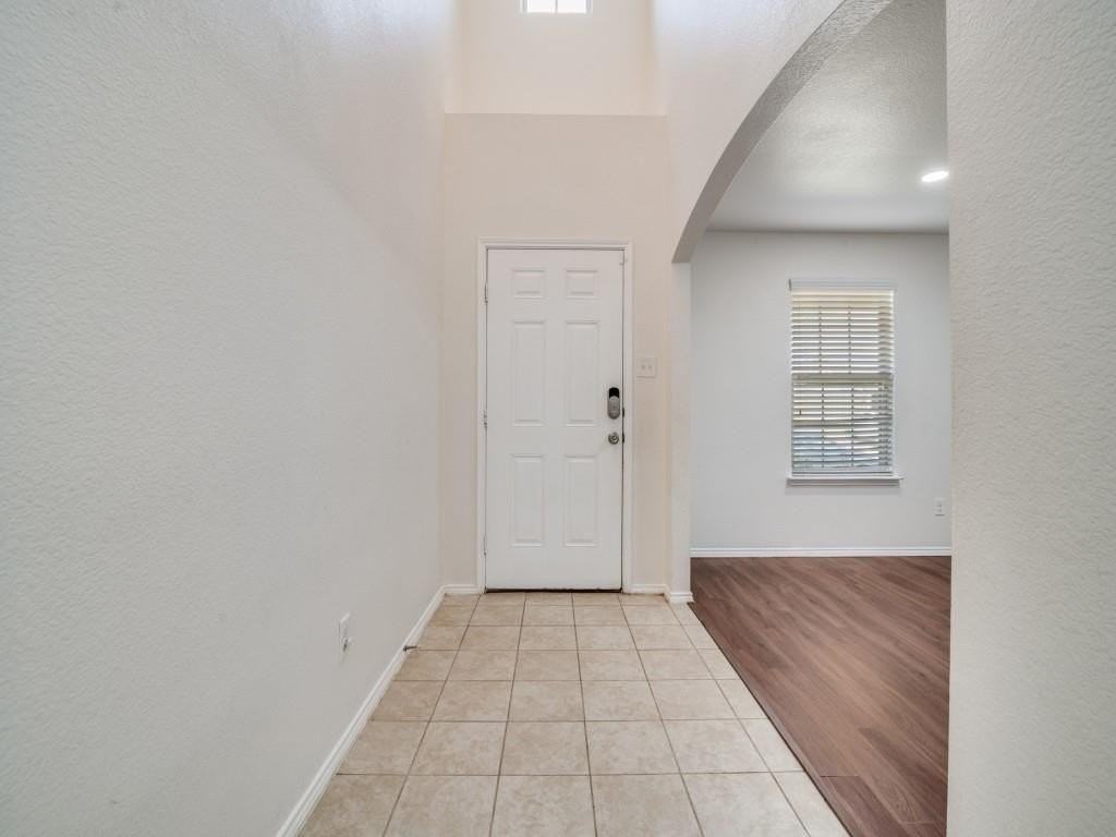 2476 French Street - Photo 2 of 25