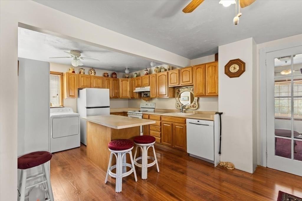 17 Waverly St - Photo 2 of 5