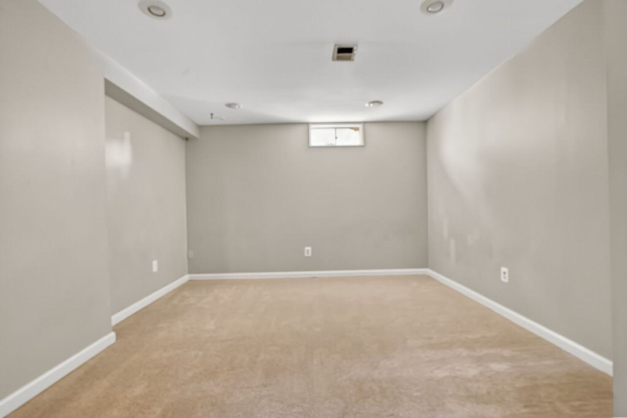 14 Braxton Dr - Photo 2 of 25