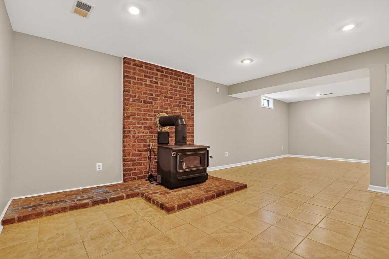 14 Braxton Dr - Photo 3 of 25