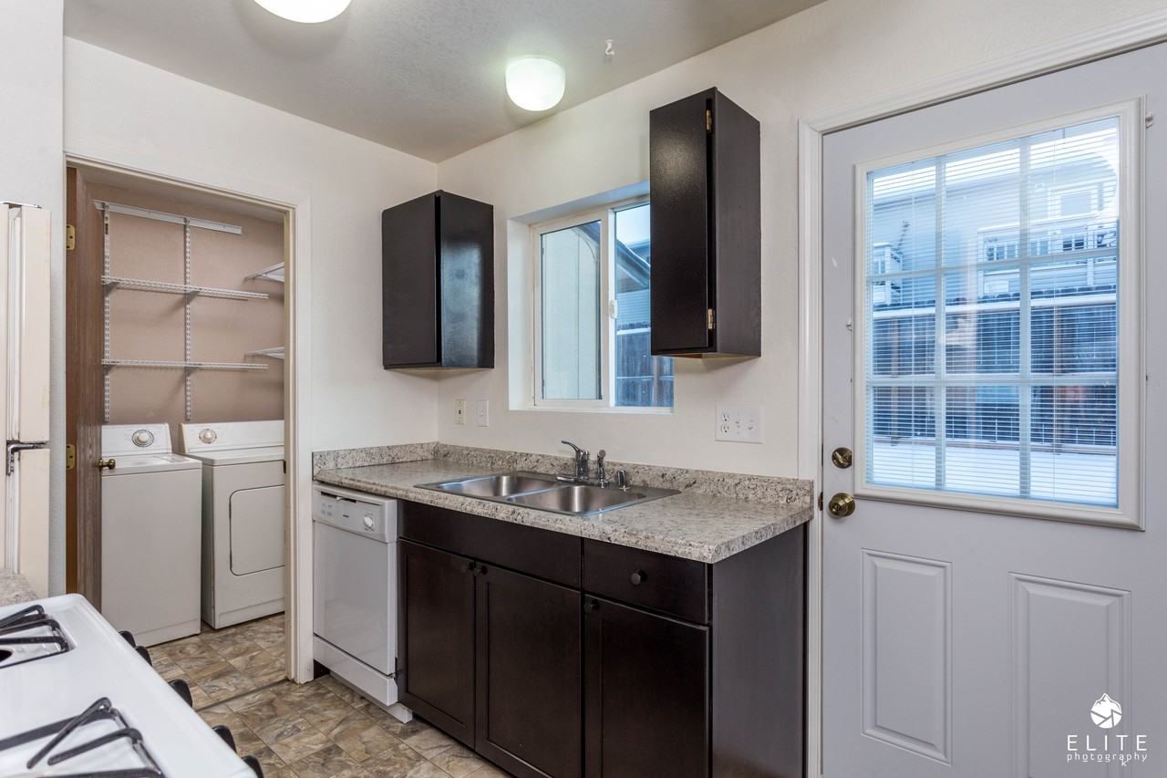 8121 E 16th Ave #3 - Photo 2 of 10