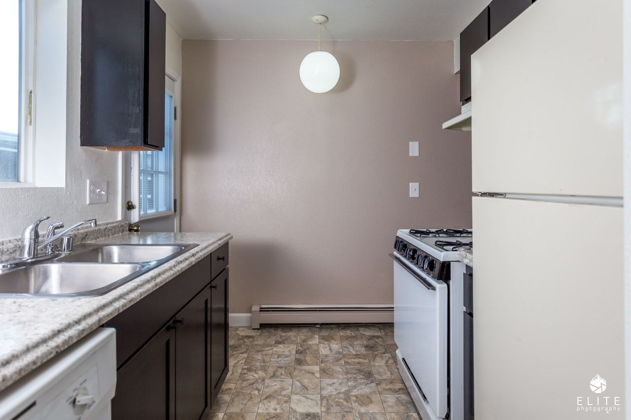 8121 E 16th Ave #3 - Photo 4 of 10