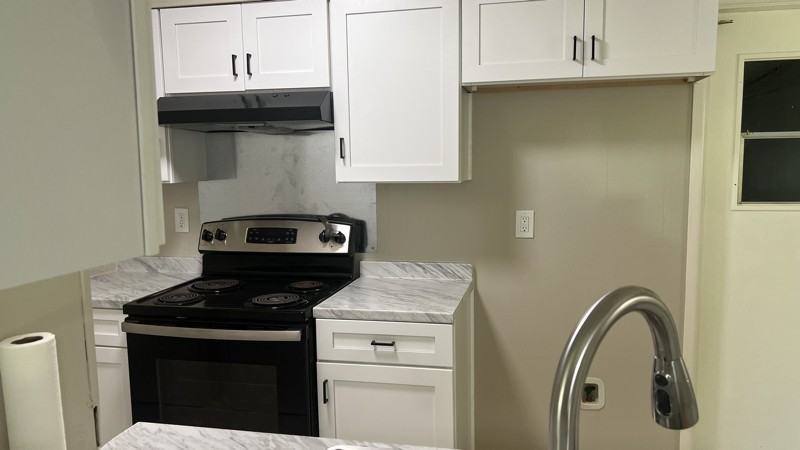 7911 Riata Avenue - Photo 5 of 26