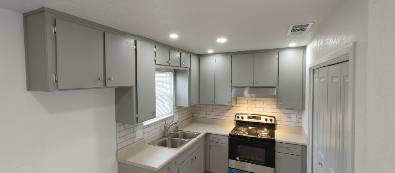 748 W Canal Dr - Photo 3 of 5