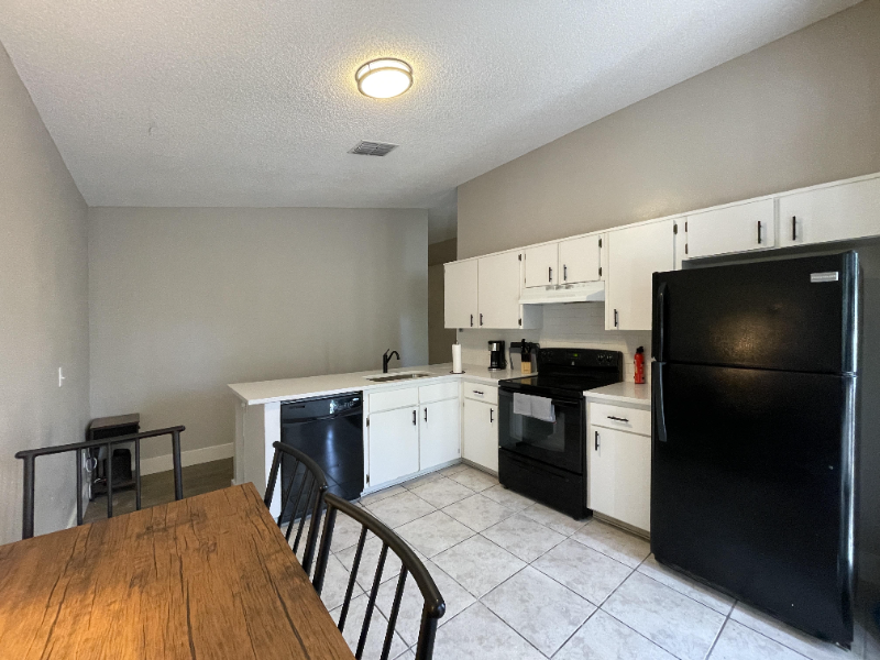 9303 4th Ave - Photo 6 of 9