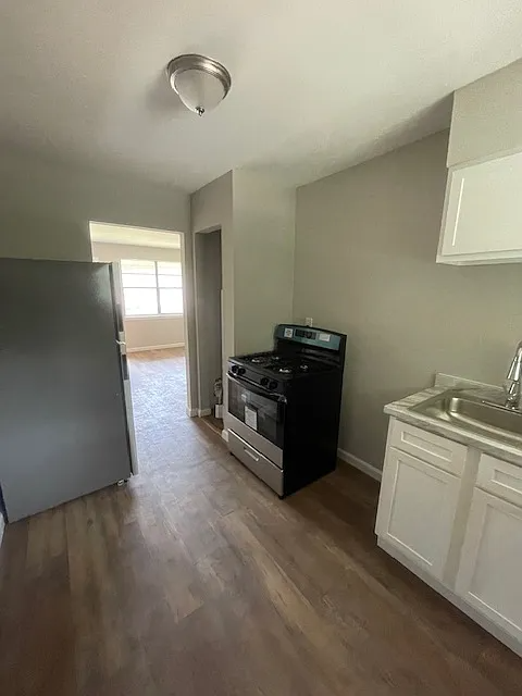 605 E Mclemore Ave #5 - Photo 6 of 8