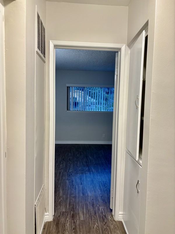 1595 E Chevy Chase Dr #24 - Photo 7 of 10