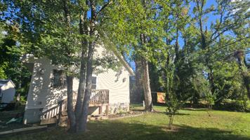 featured image of 14742 Macarthur Dr