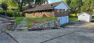 1801 Oakwood Dr - Photo 1 of 1