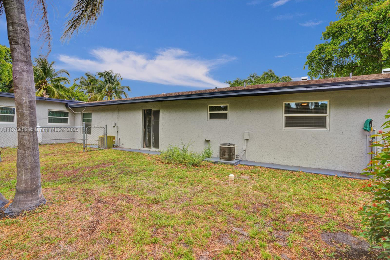 5807 West Dr #2 - Photo 3 of 20