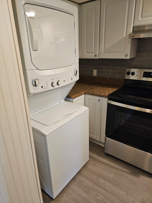 1678 Nw 56th Ave - Photo 3 of 13