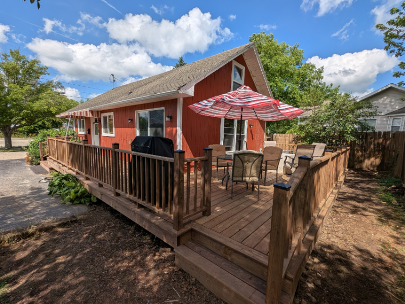 605 Vincent Rd - Photo 2 of 19