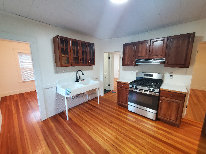 25 Oak St #2 - Photo 7 of 14