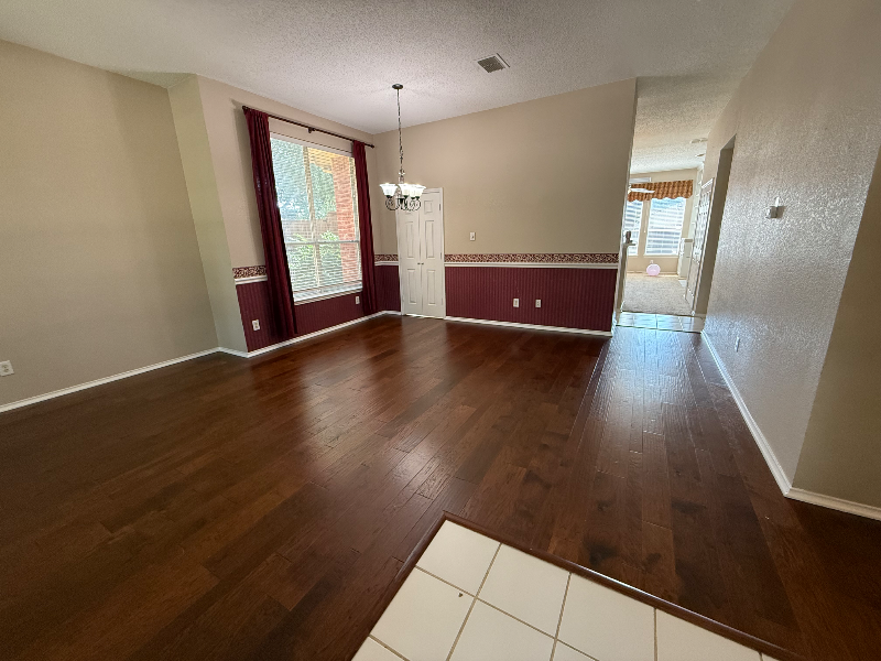 1022 Dickens Ln - Photo 2 of 16
