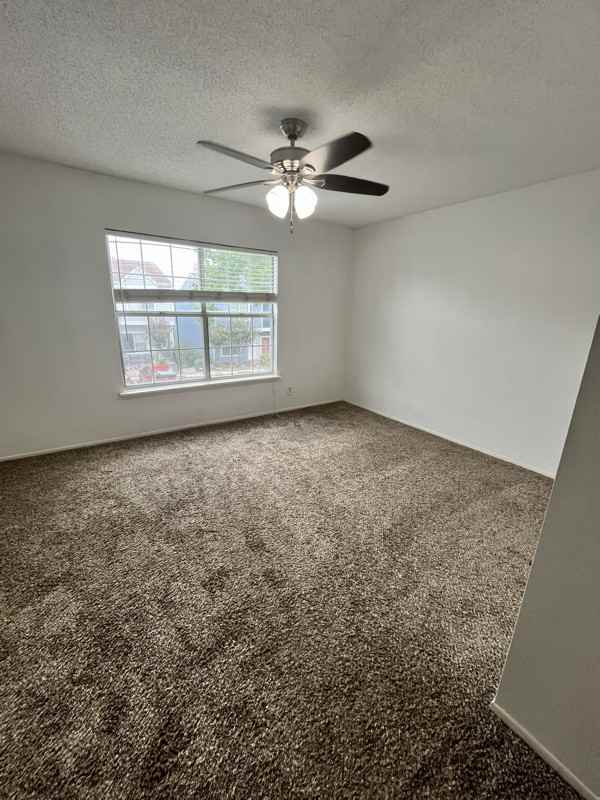 1812 Garys Park - Photo 7 of 13