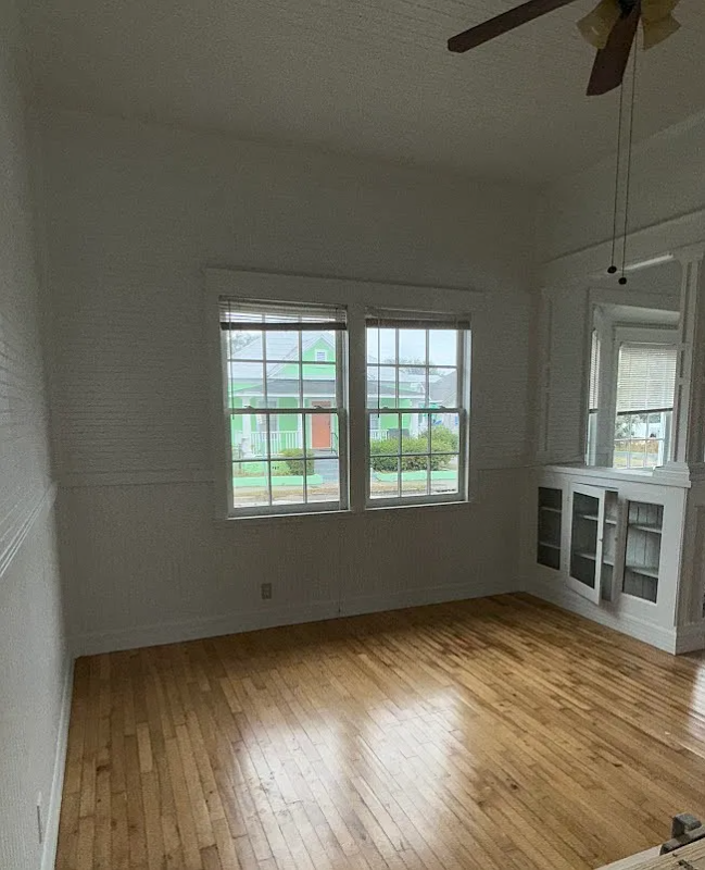 2708 N 19th St - Photo 4 of 20