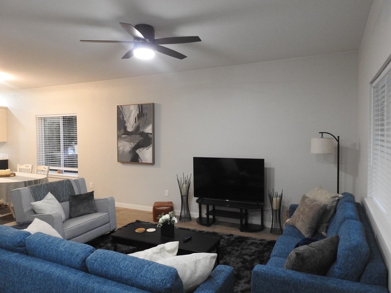 918 E Bloomington St #NA - Photo 3 of 31