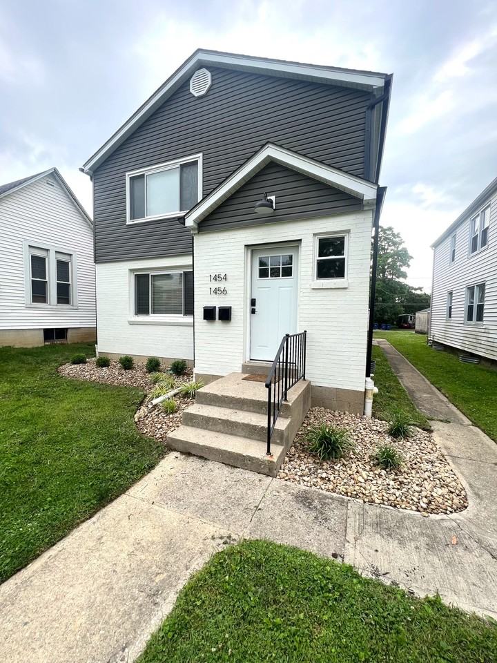 1454 Ashland Ave #1454 - Photo 3 of 20