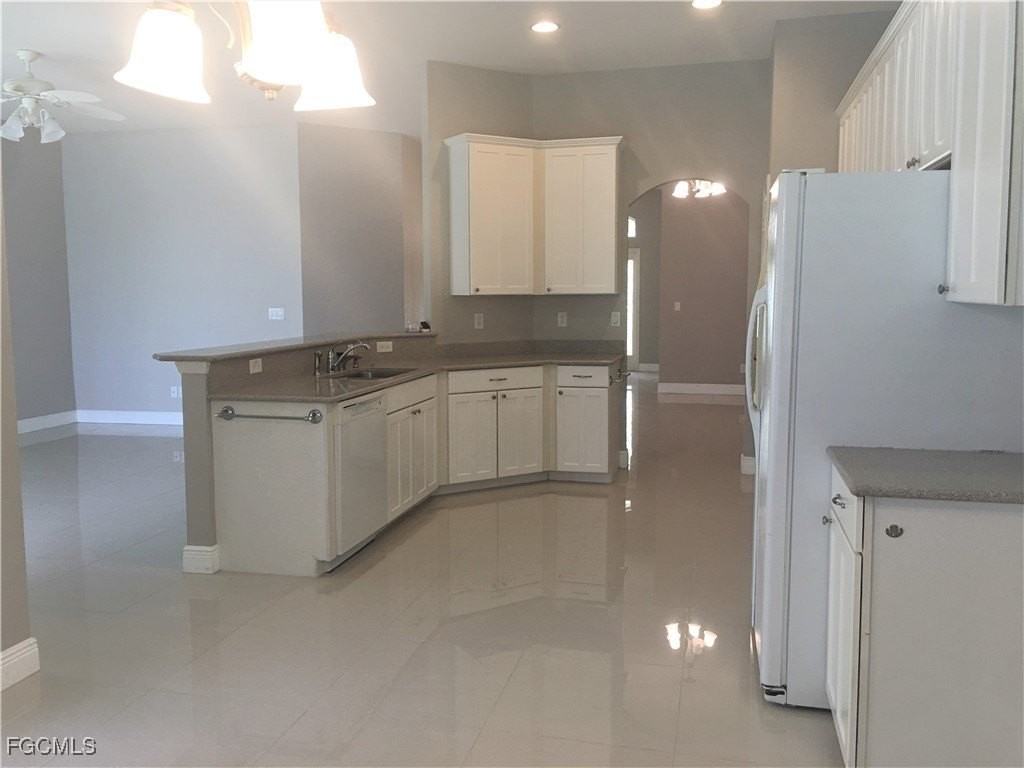 9019 Gladiolus Preserve Cir - Photo 5 of 14