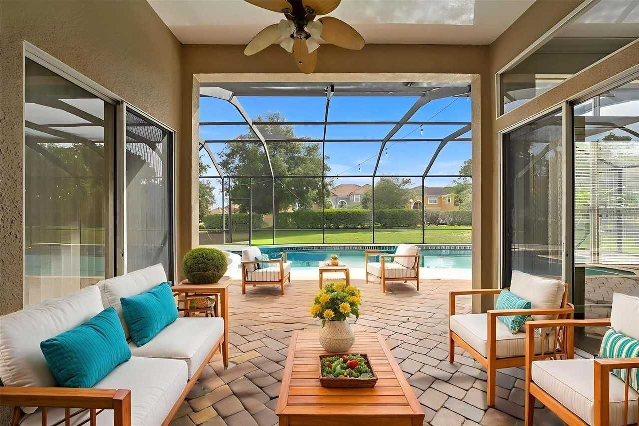 344 Chadwick Dr - Photo 4 of 50