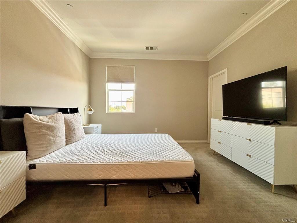 822 Santa Fe Ave #D - Photo 2 of 8