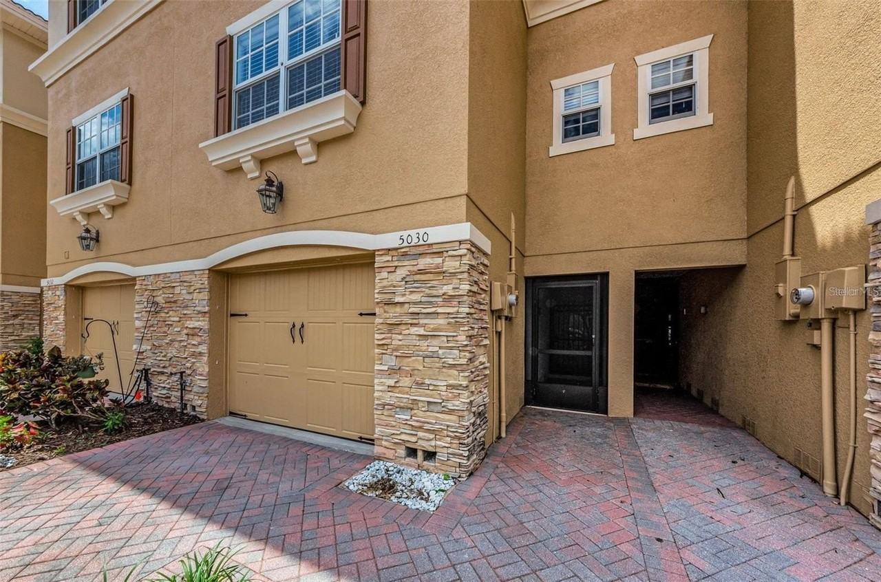 5030 Herring Court - Photo 3 of 50