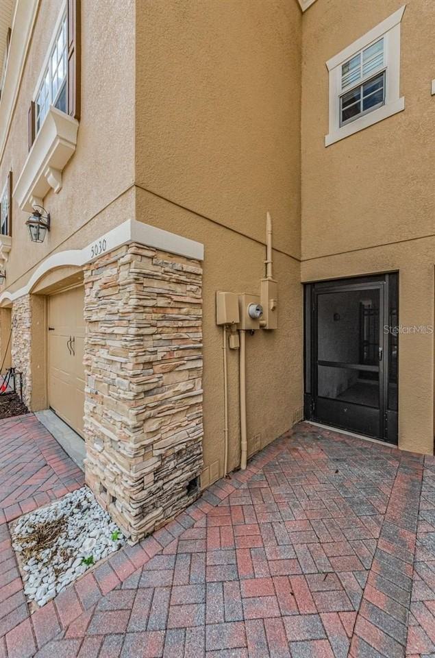 5030 Herring Court - Photo 4 of 50