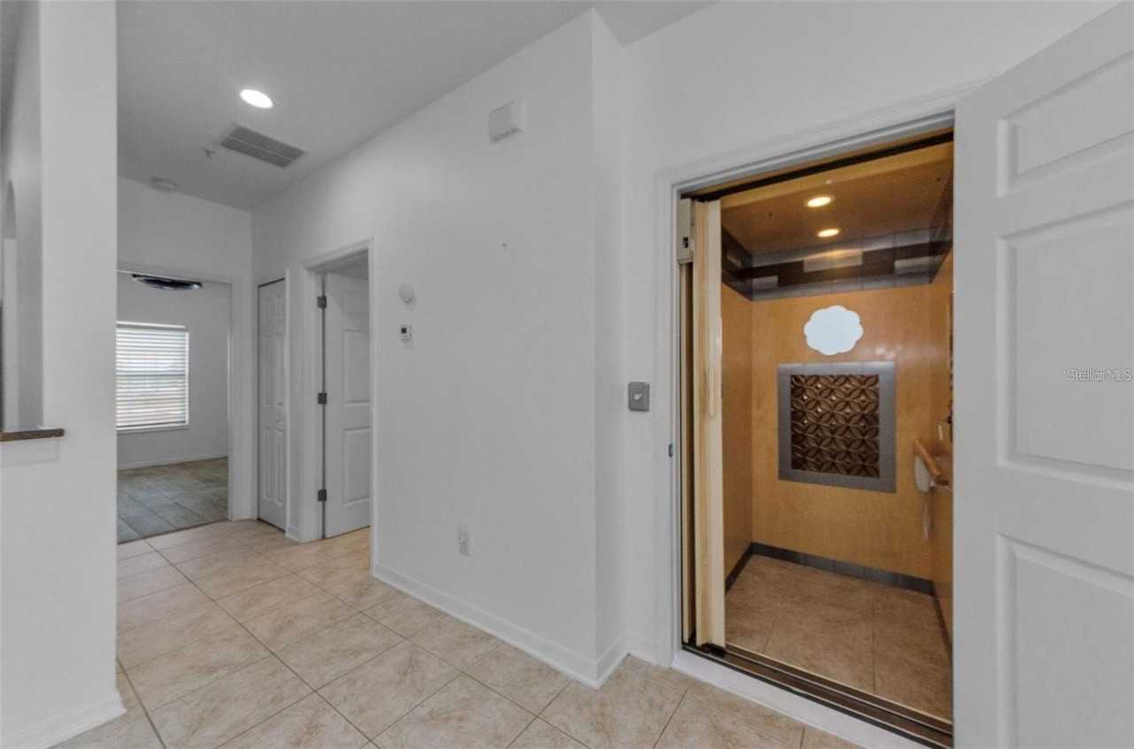 5030 Herring Court - Photo 7 of 50