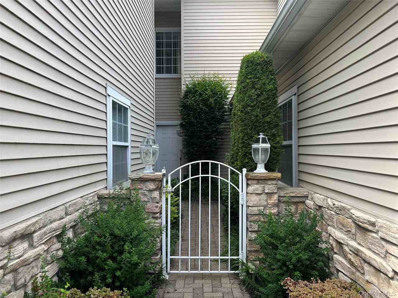 85 Windwatch Dr - Photo 3 of 36