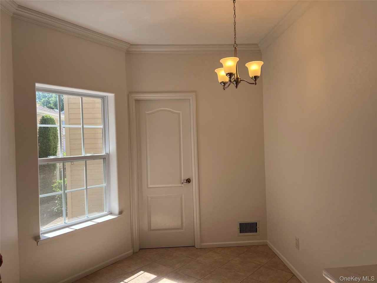 85 Windwatch Dr - Photo 5 of 36