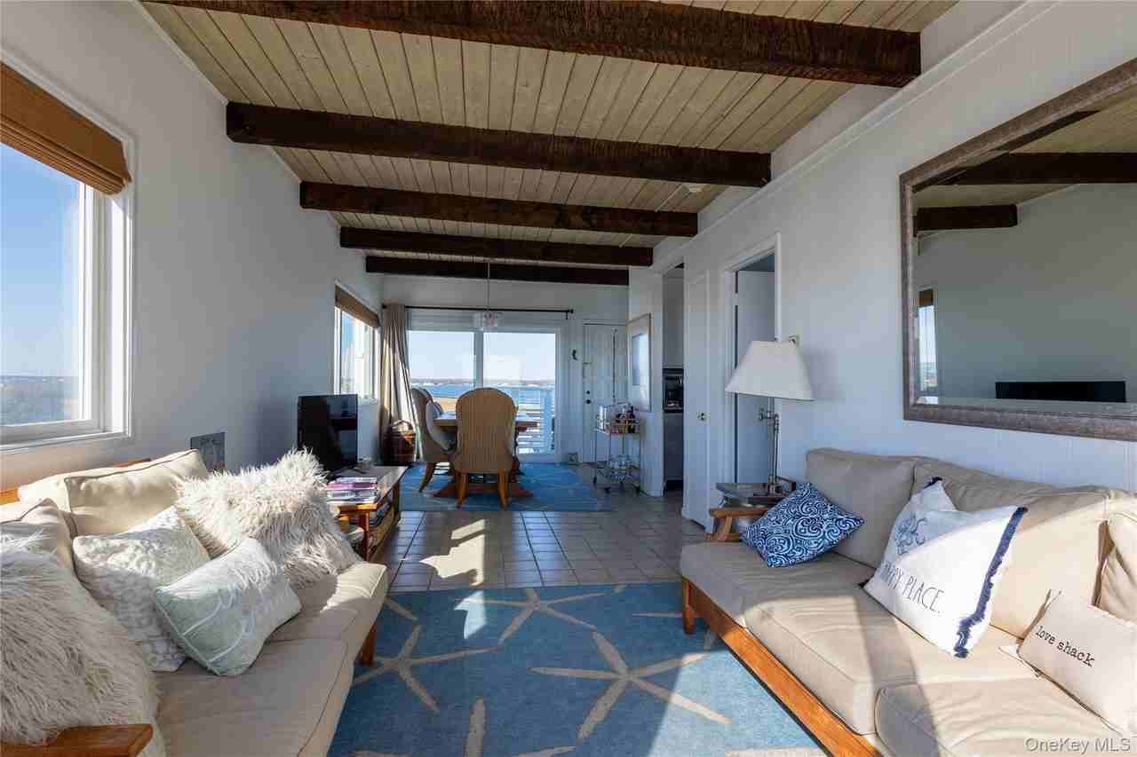 539 Dune Rd #18 - Photo 7 of 22