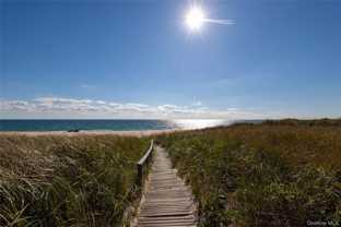 539 Dune Rd #18 - Photo 1 of 1