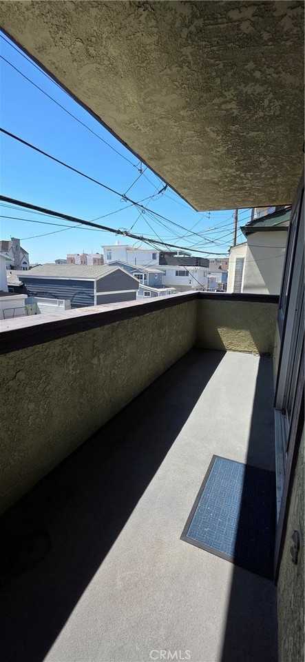 16788 Bayview Dr #B - Photo 5 of 24