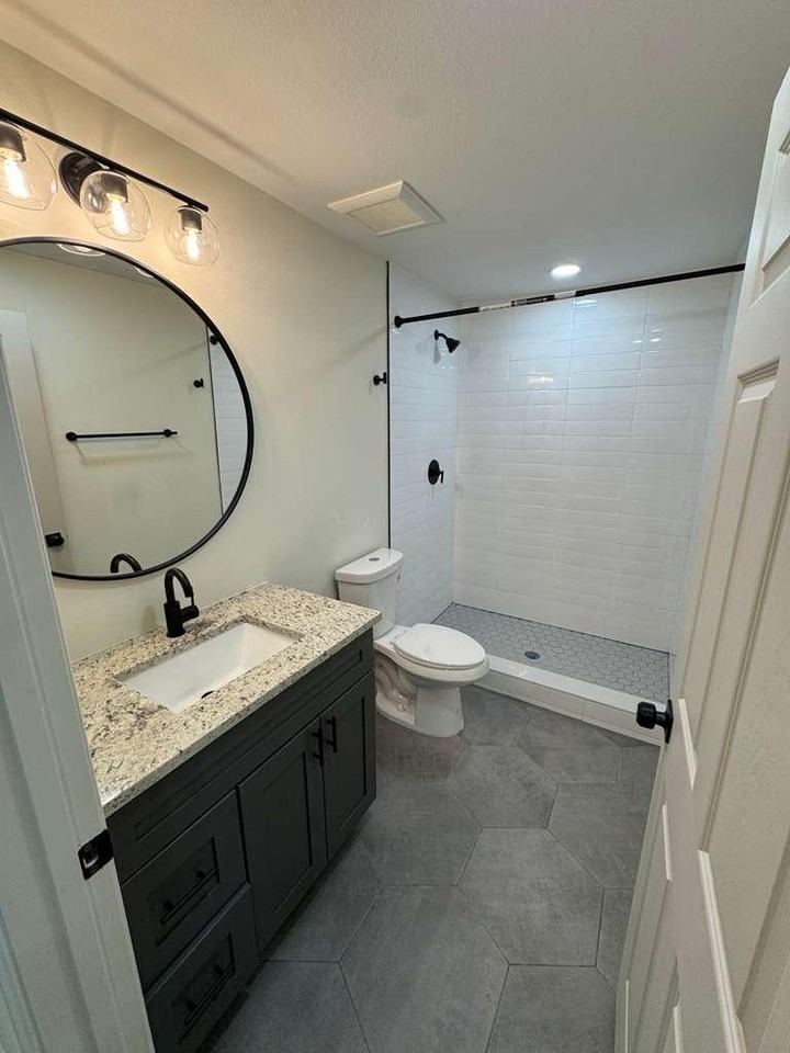 North Oak Avenue - Photo 3 of 8