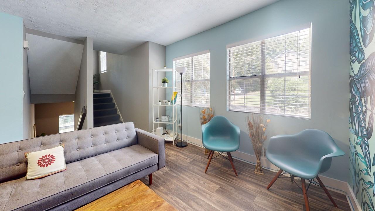 Holmes St Nw - Photo 7 of 14