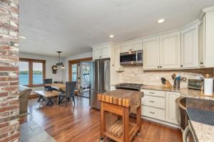 featured image of 19 Mirror Lake Dr