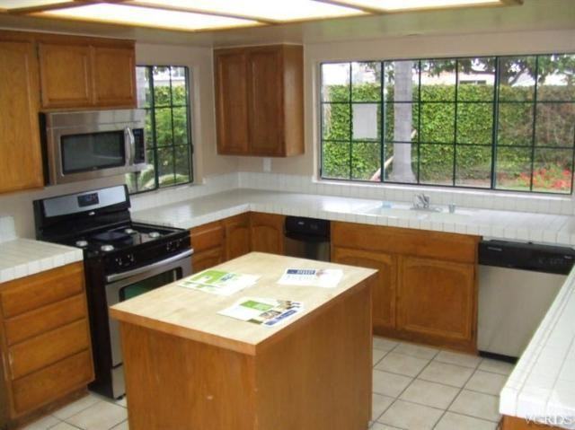 2901 Fanshell Walk - Photo 2 of 13