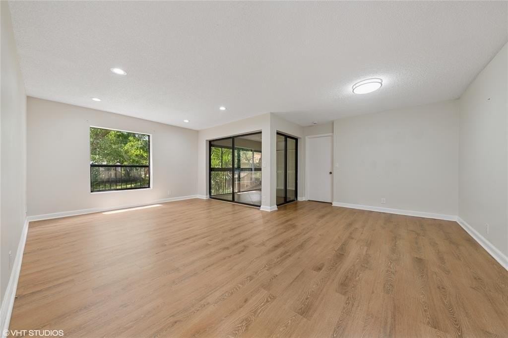 3901 Cocoplum Cir #3521 - Photo 5 of 26