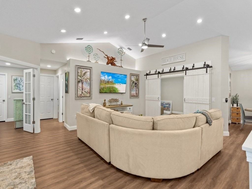 9575 Frangipani Dr - Photo 5 of 31