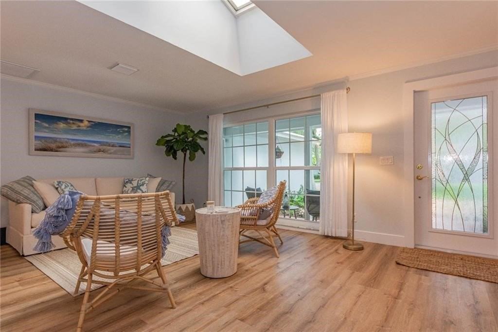 326 Date Palm Rd - Photo 4 of 26