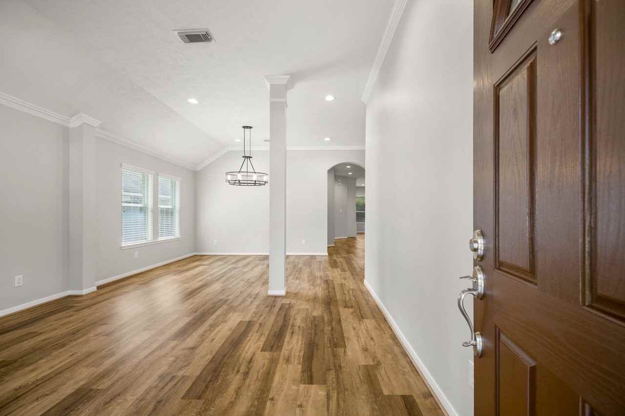 1234 Walston Ridge Dr - Photo 4 of 39