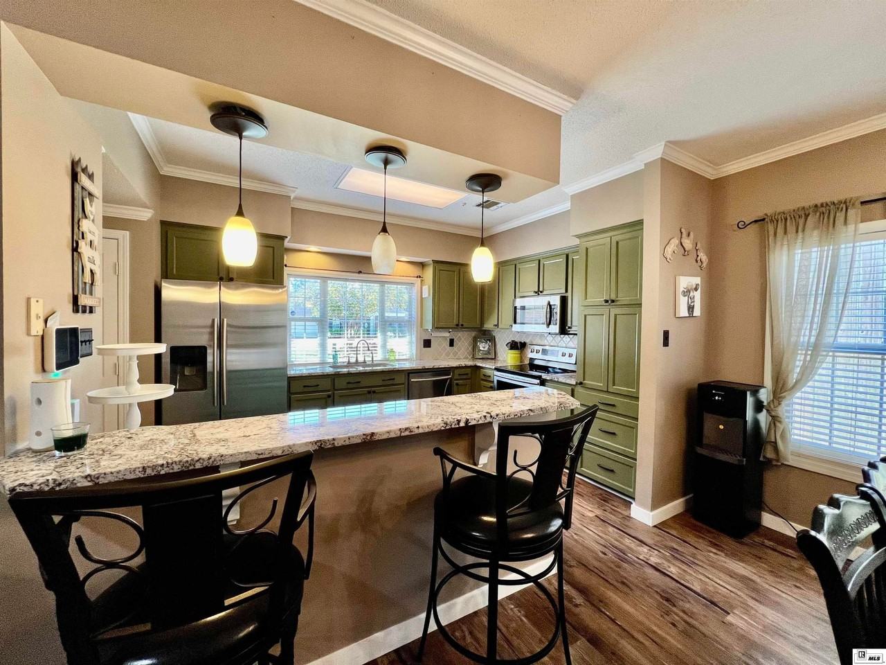 207 Knoll Creek Cir - Photo 2 of 12