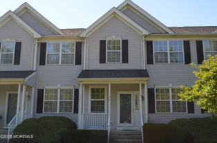 24 Uxbridge Dr - Photo 1 of 1